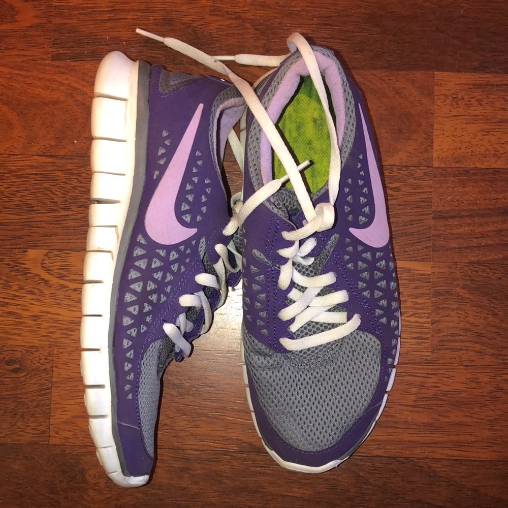 🎁 Nike Free Run Sneakers